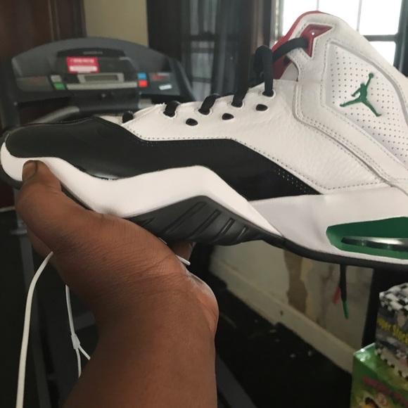 Jordan’s - Picture 4 of 4